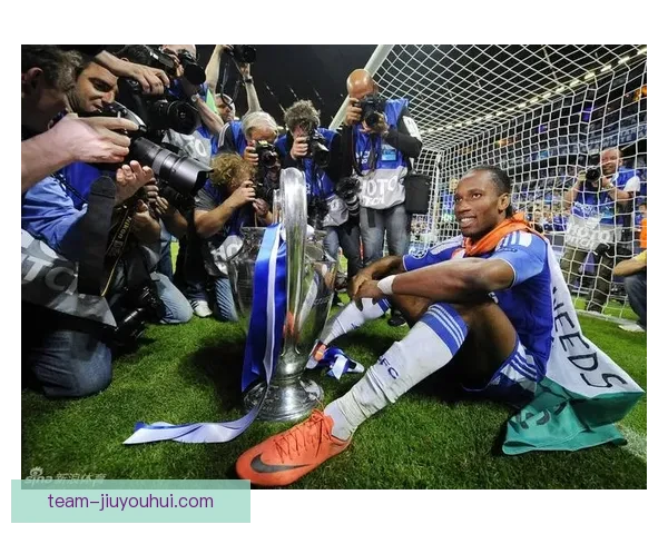 德罗巴欧冠决赛上演头球绝平并主罚制胜点球传奇